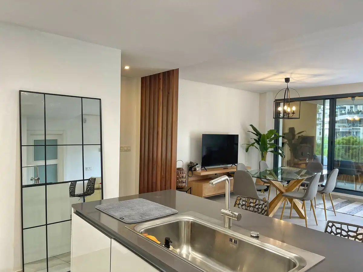 Küche von Wohnung zur Miete in Benahavís mit Klimaanlage, Terrasse und Möbliert
