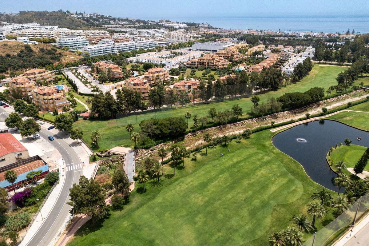 Exterior view of Apartment for sale in Mijas  with Air Conditioner, Heating and Terrace