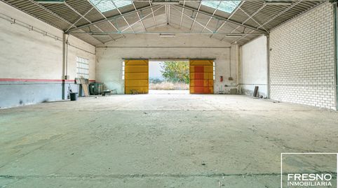 Foto 2 von Fabrikhallen zum Verkauf in Calle Hierro, Cobeña, Madrid