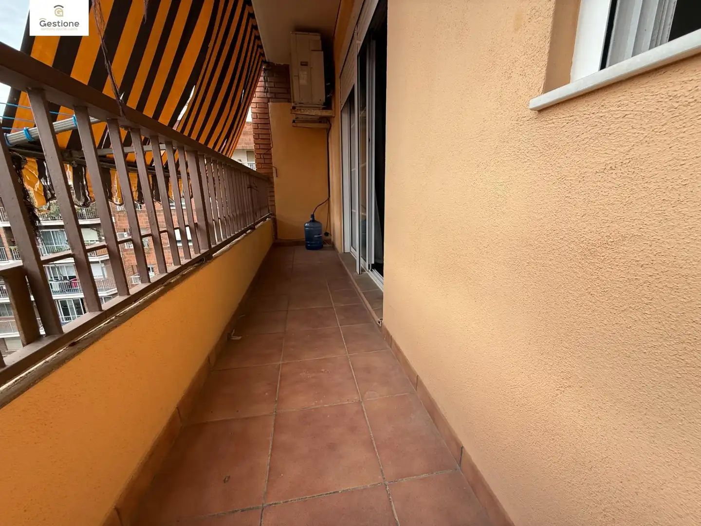Piso en venta en Calle POETA MAS I ROS, 53, Cortes - Huertas