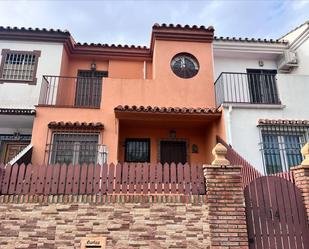 Vista exterior de Casa adosada en venda en Málaga Capital amb Terrassa i Balcó