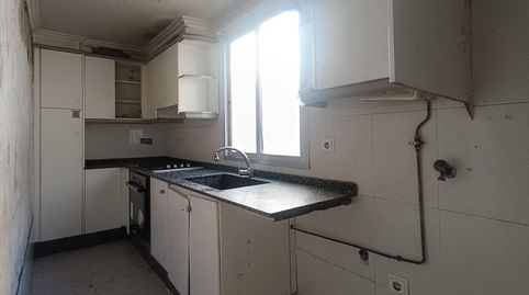 Foto 4 de Piso en venta en Carrer D'alcanyís, 57, Torrefiel, Valencia Capital