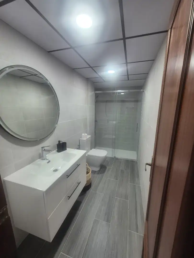 Baño de Piso de alquiler en Moncada con Aire acondicionado, Calefacción y Terraza
