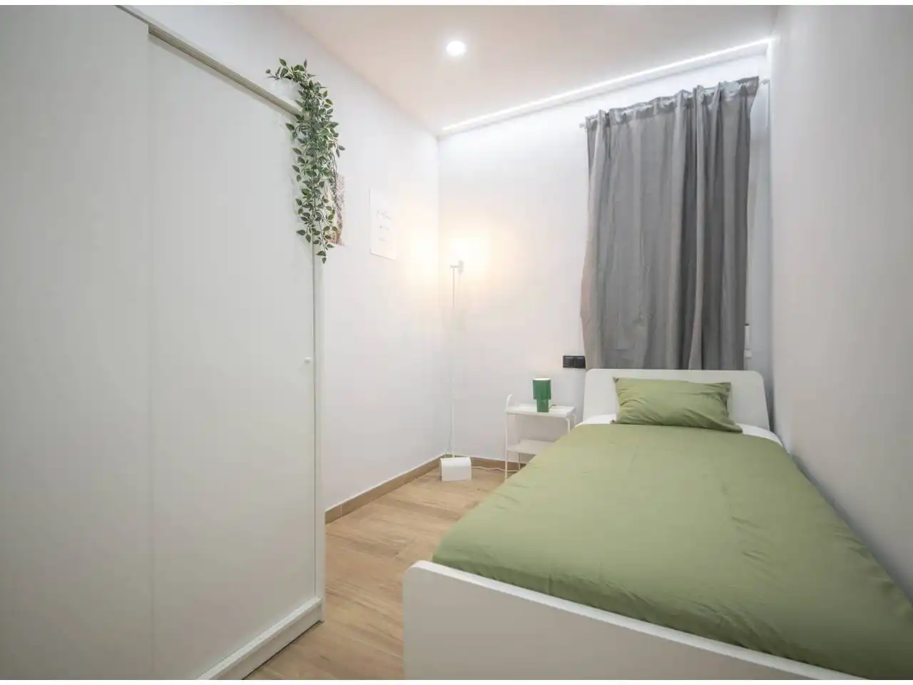 Bedroom of Flat for sale in Igualada  with Parquet flooring and Furnished