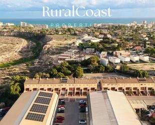 Vista exterior de Casa adosada en venda en Sant Joan d'Alacant amb Parquet, Traster i Piscina