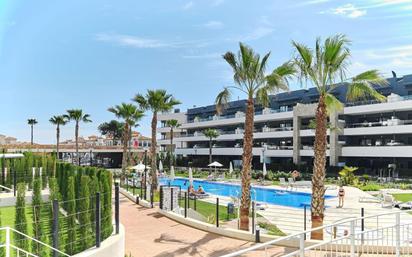 Vista exterior de Apartament en venda en Orihuela amb Aire condicionat, Calefacció i Jardí privat