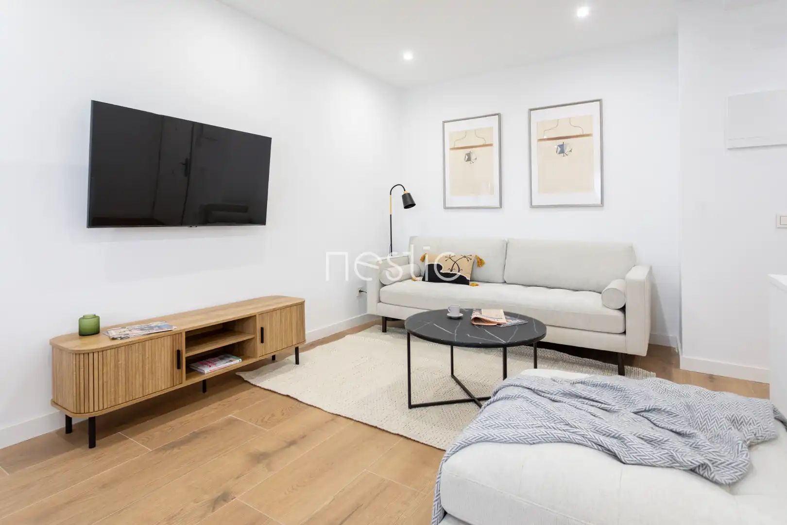 Sala d'estar de Apartament de lloguer en Madrid amb Aire condicionat, Calefacció i Terrassa