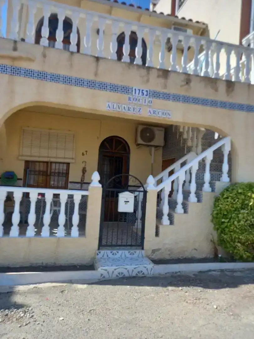 Vista exterior de Pis en venda en San Fulgencio amb Aire condicionat