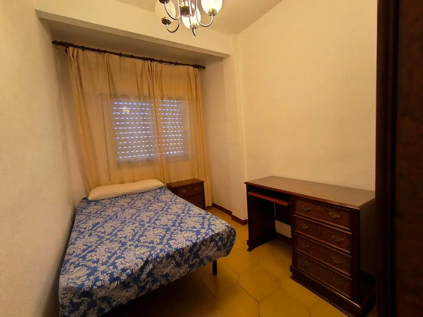 Bedroom of Flat for rent in Badajoz  with Furnished, Oven and Washing machine