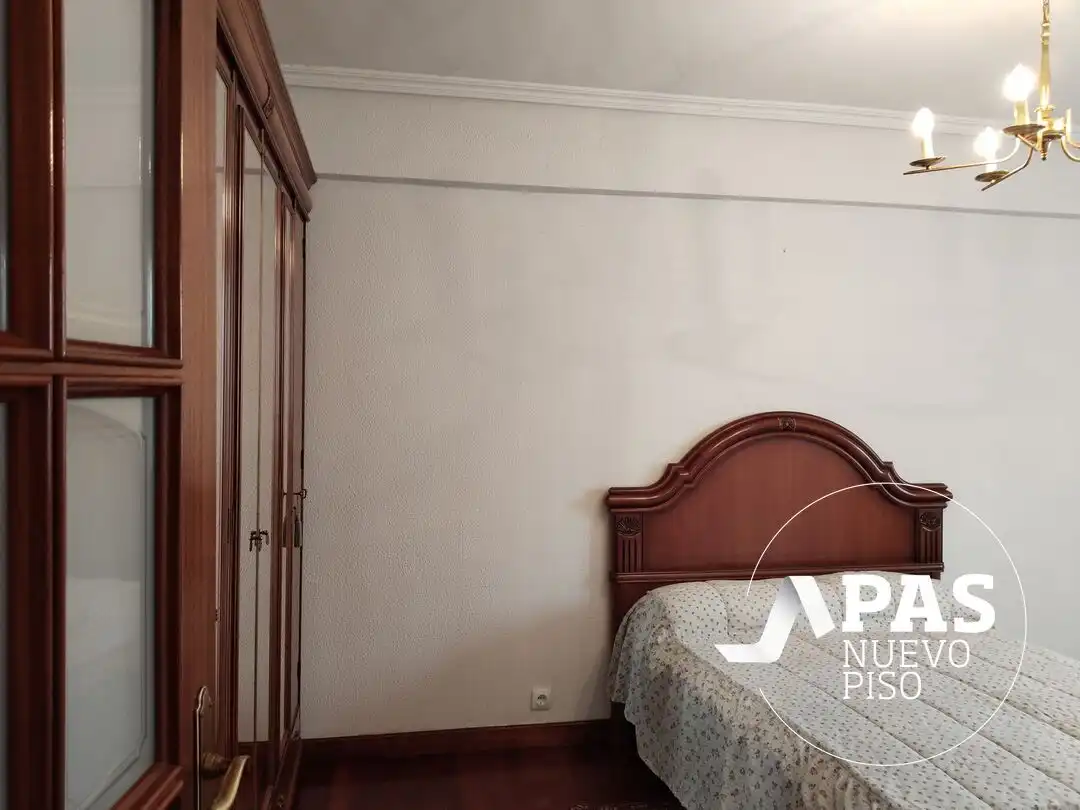 Bedroom of Flat for rent in Santander