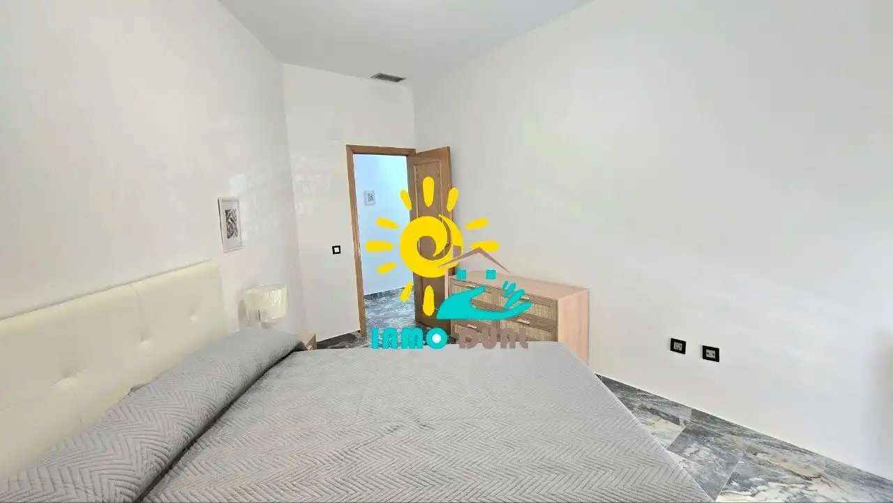 Dormitori de Apartament de lloguer en Badajoz amb Aire condicionat, Calefacció i Moblat