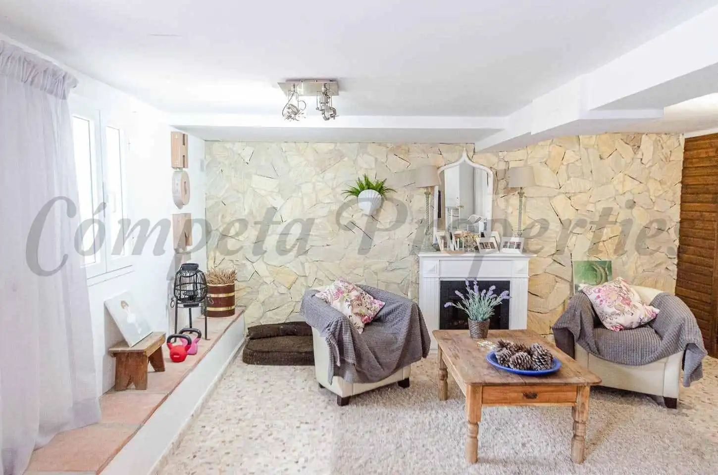 Houses for sale in Canillas de Albaida, Málaga