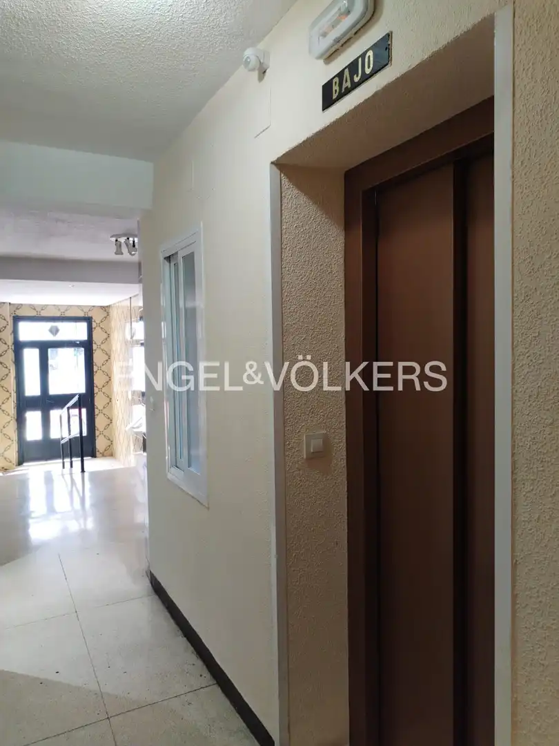 Wohnung zum Verkauf in Alcorcón mit Klimaanlage, Heizung und Terrasse