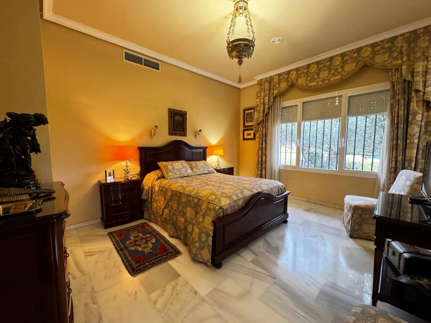 Bedroom of Houses for sale in Córdoba  with Air Conditioner, Private garden and Terrace