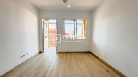 Foto 3 de Apartamento en venta en De Bolivia, Pedregalejo - Morlaco, Málaga Capital