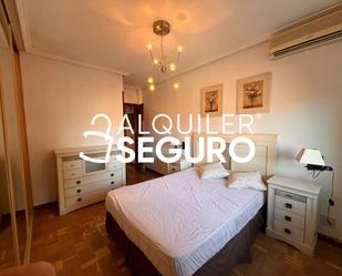 Bedroom of Flat to rent in  Madrid Capital  with Air Conditioner