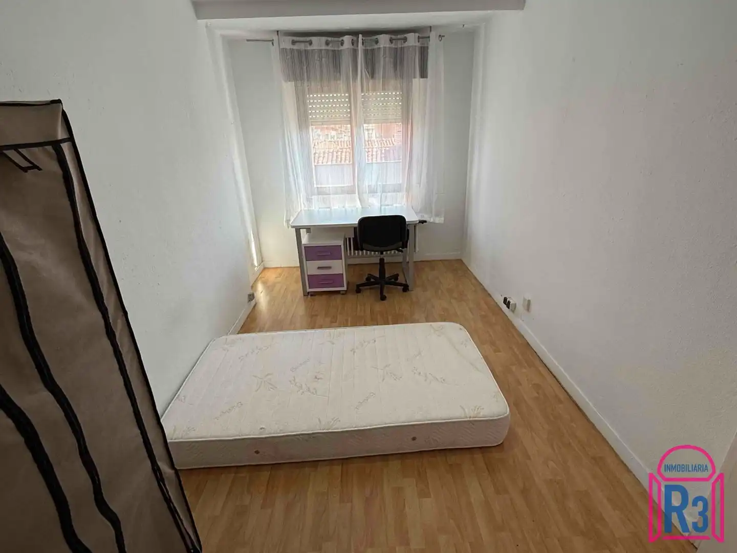 Bedroom of Flat for rent in León Capital   with Heating, Terrace and Furnished