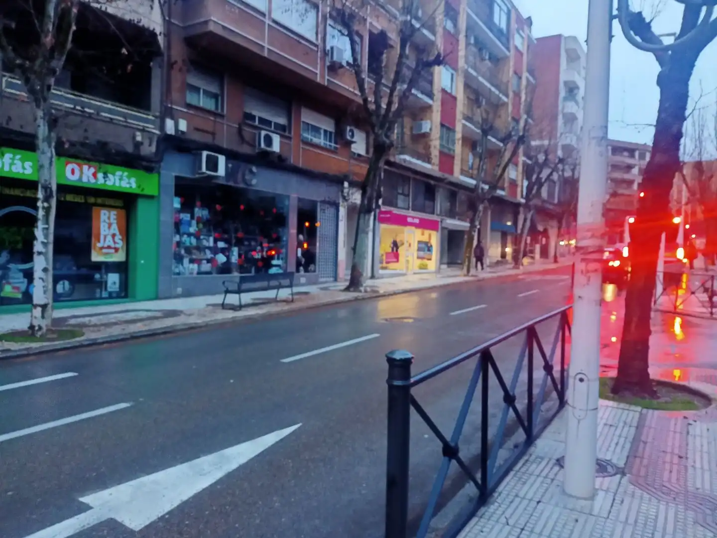 Vista exterior de Oficina de alquiler en Puertollano con Calefacción y Balcón
