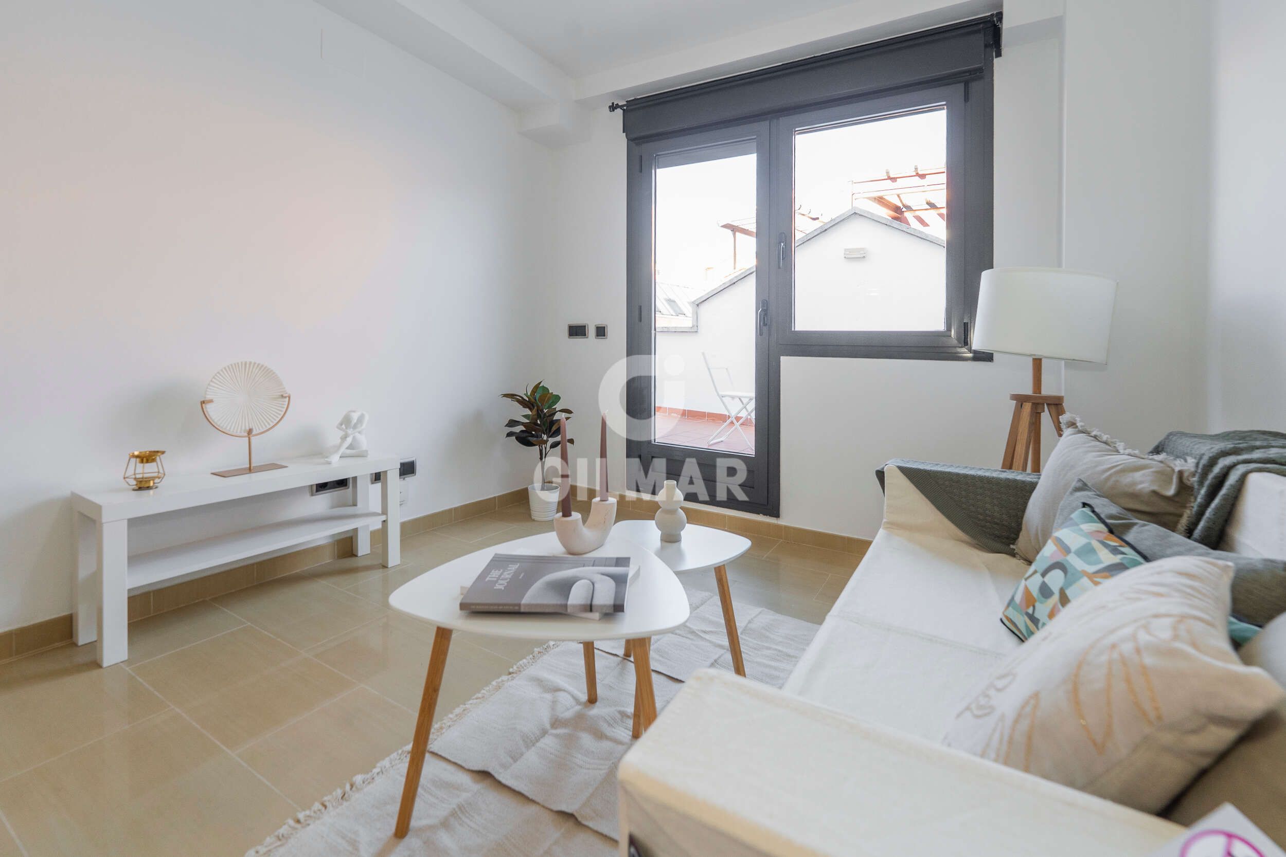 Living room of Attic for sale in  Madrid Capital  with Heating, Private garden and Storage room