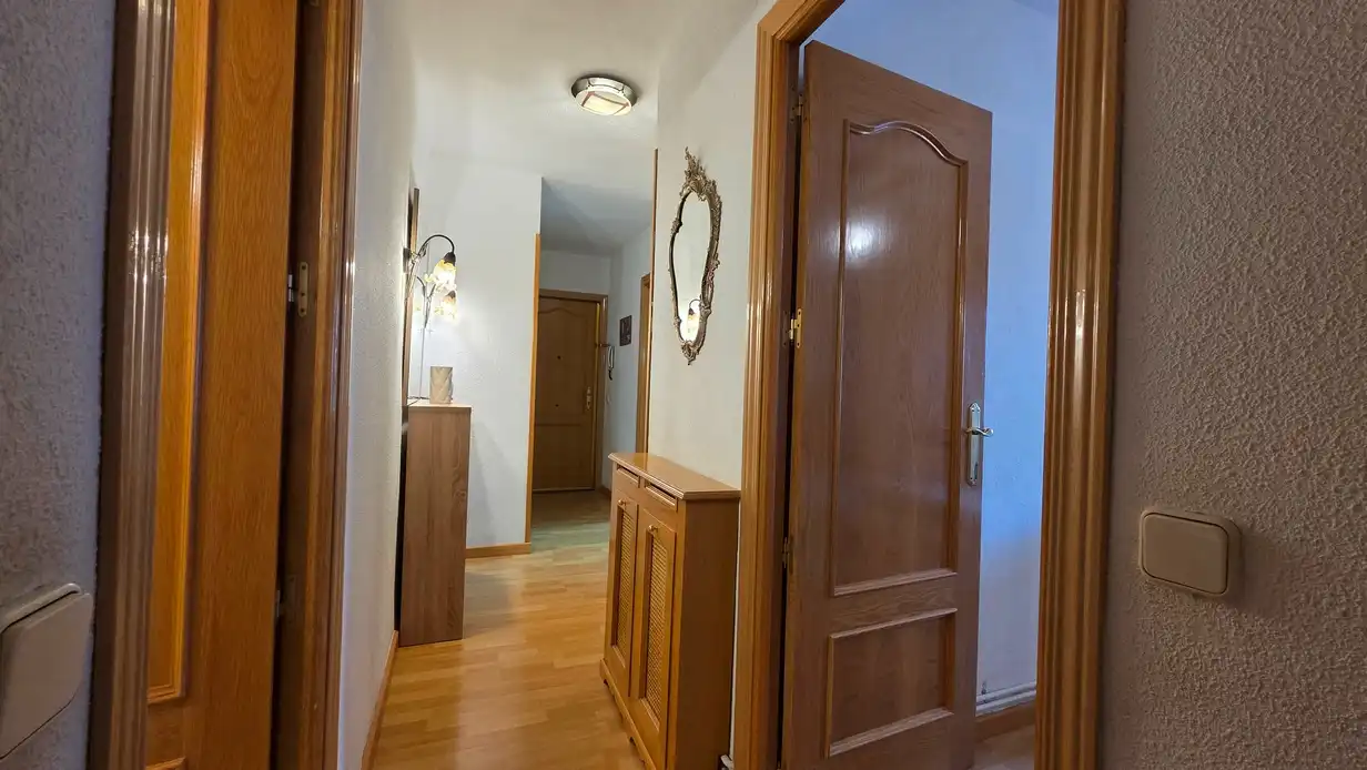 Flat for rent in Madrid  with Heating, Terrace and Furnished