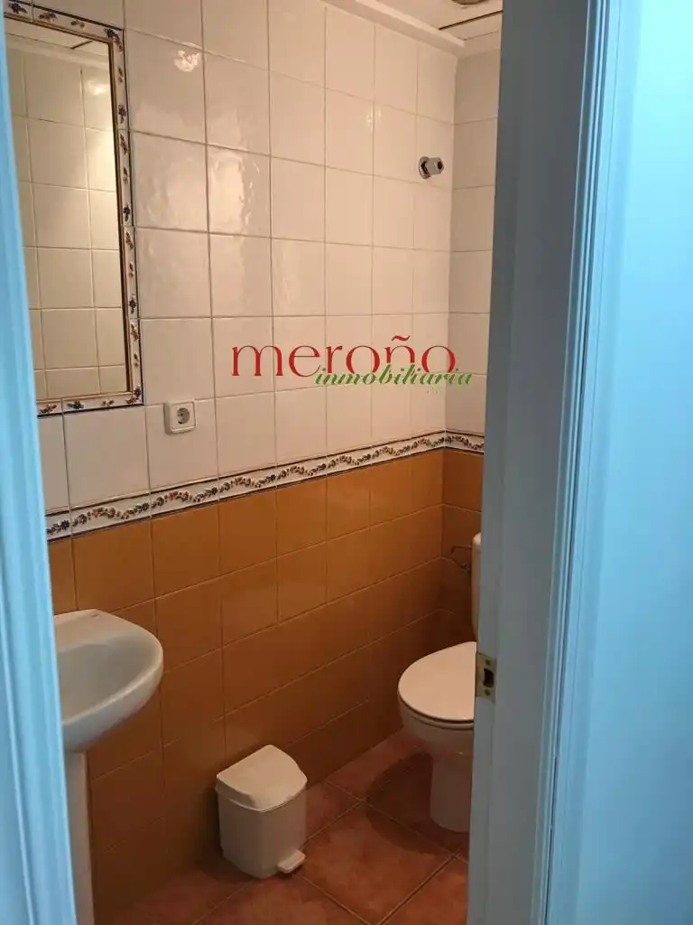 Bany de Local en venda en Elche / Elx amb Aire condicionat