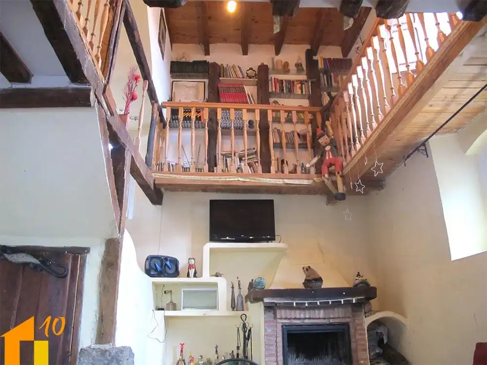 Living room of Houses for sale in Revillarruz  with Heating and Storage room