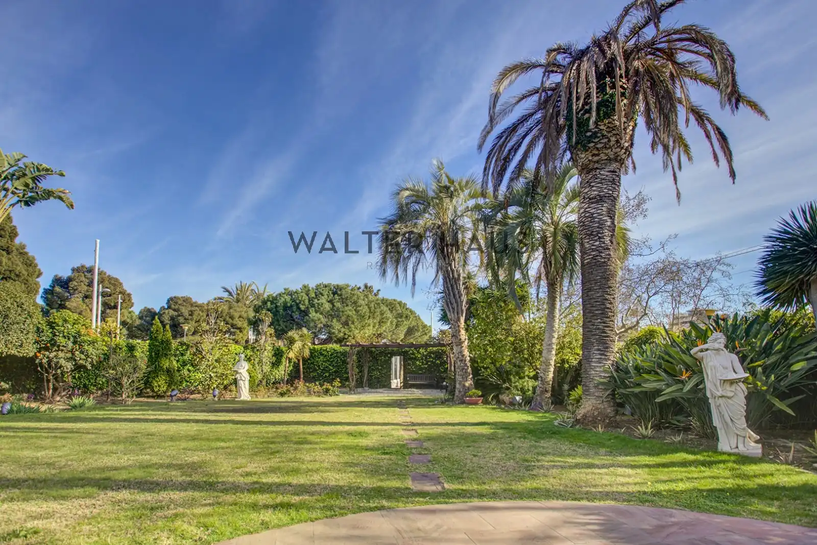Haus oder Chalet zum Verkauf in Sitges mit Klimaanlage, Heizung und Privatgarten