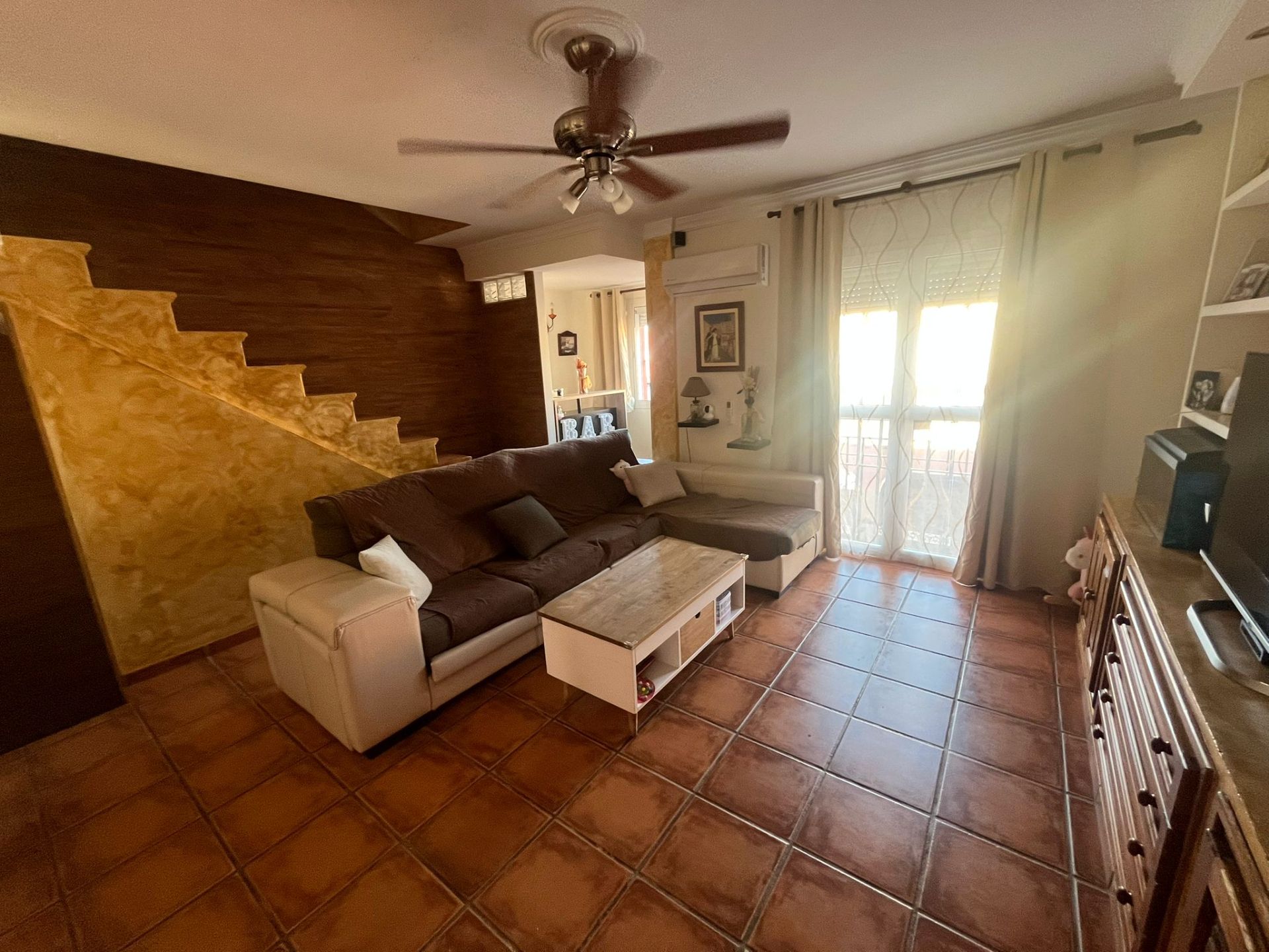 Living room of Single-family semi-detached for sale in Algeciras  with Air Conditioner, Heating and Swimming Pool