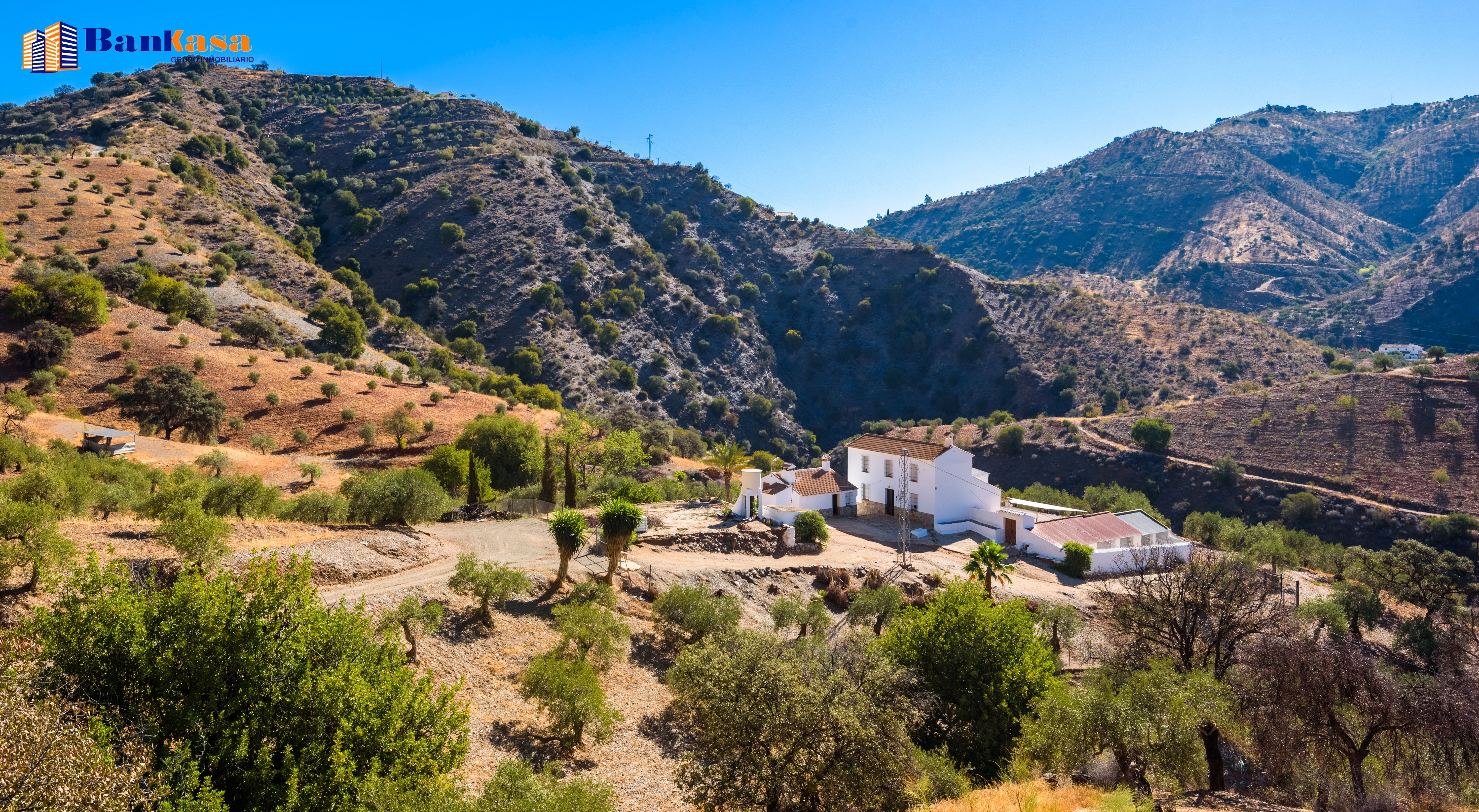 Exterior view of Country house for sale in Álora  with Private garden and Storage room