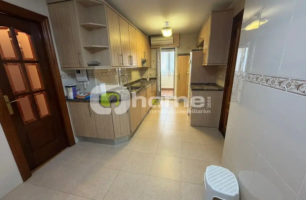 Kitchen of Flat for sale in Zamora Capital   with Air Conditioner, Heating and Parquet flooring