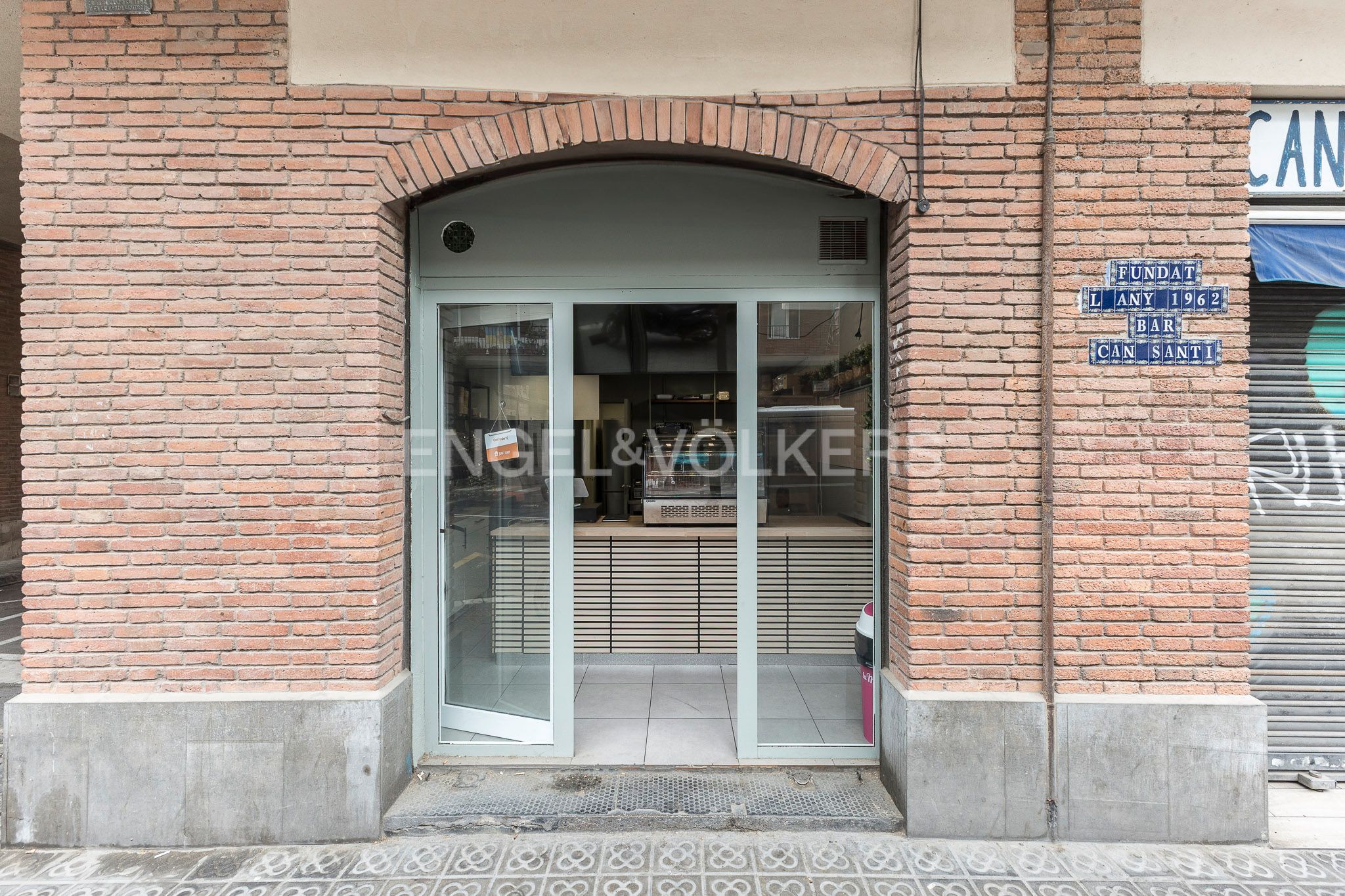 Vista exterior de Local de lloguer en  Barcelona Capital amb Aire condicionat