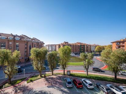 Vista exterior de Pis en venda en Ávila Capital amb Calefacció i Terrassa