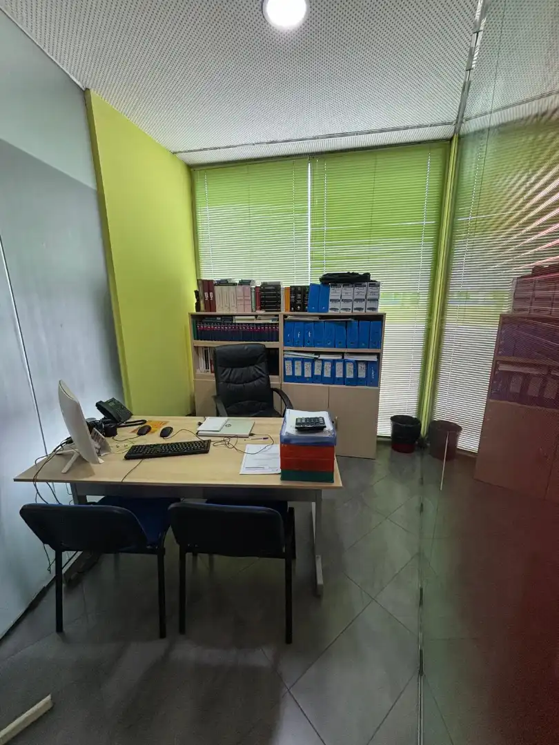 Commercial properties for sale in Sevilla  with Air Conditioner