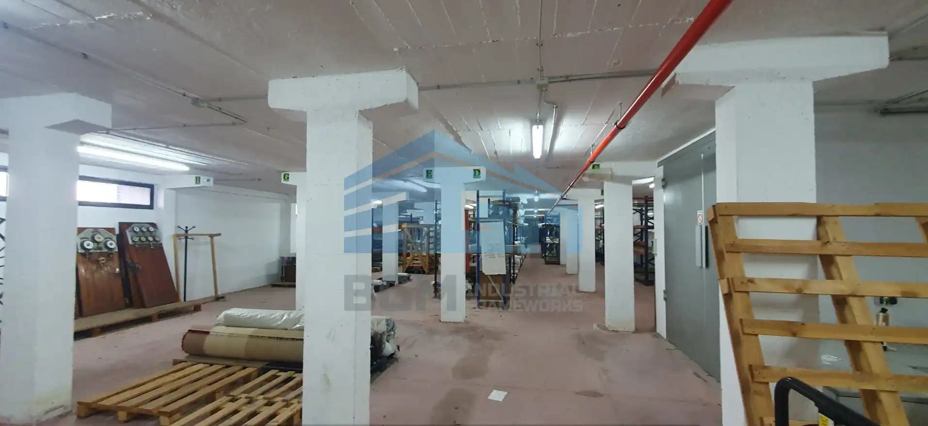 Nave industrial de alquiler en Ribadavia