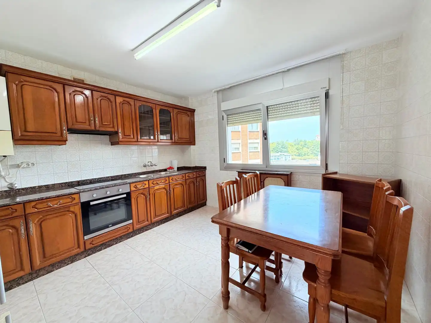 Kitchen of Flat for sale in Avilés  with Heating, Parquet flooring and Furnished