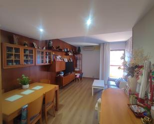 Sala d'estar de Pis en venda en  Madrid Capital amb Aire condicionat, Calefacció i Terrassa