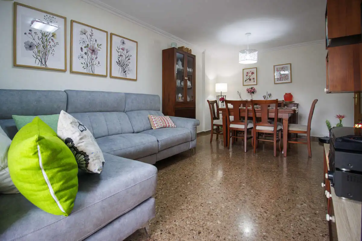 Flat with terrace for sale in Catarroja, imagen 3