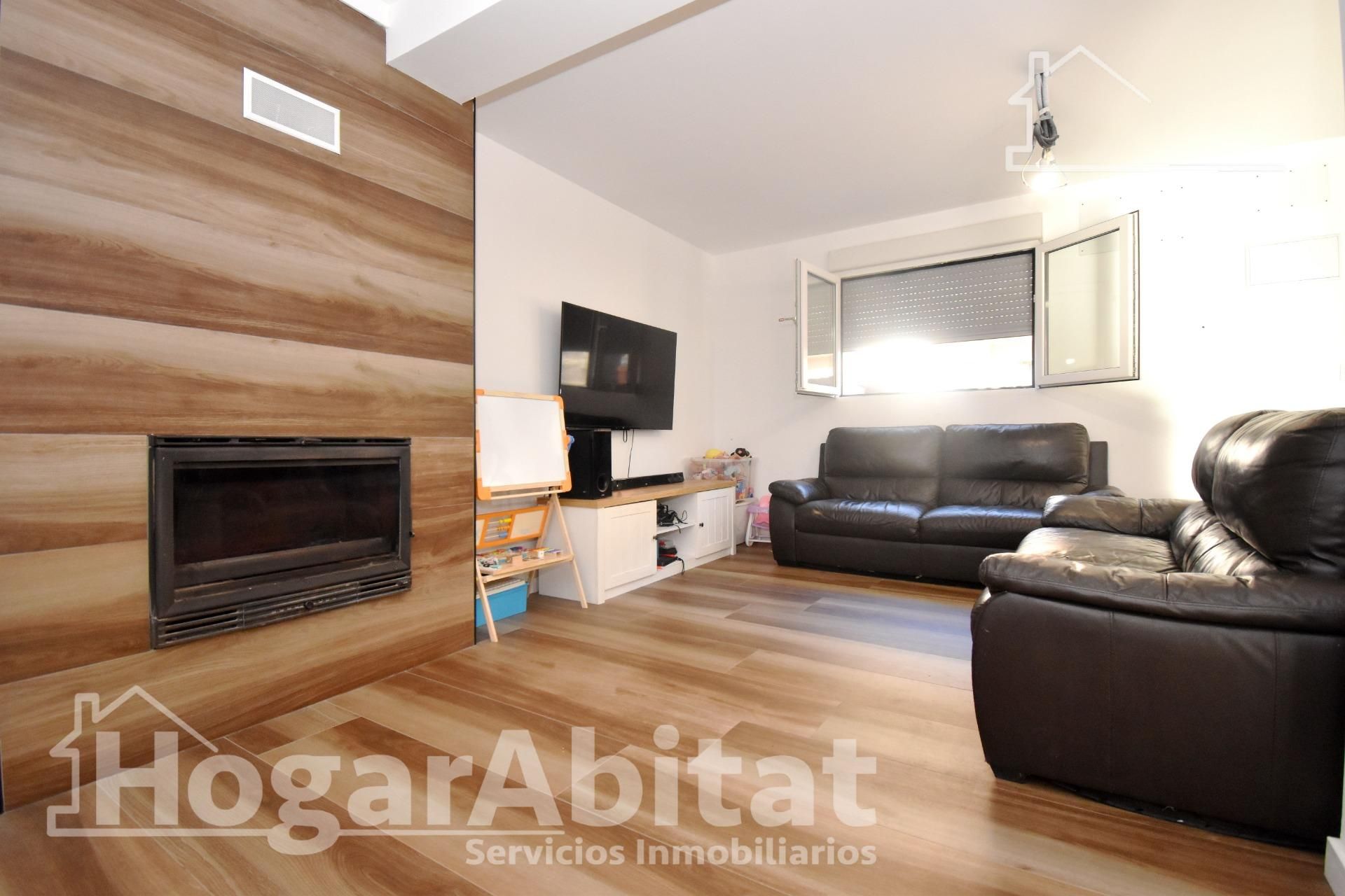 Living room of House or chalet for sale in Alquerías del Niño Perdido  with Air Conditioner, Heating and Private garden