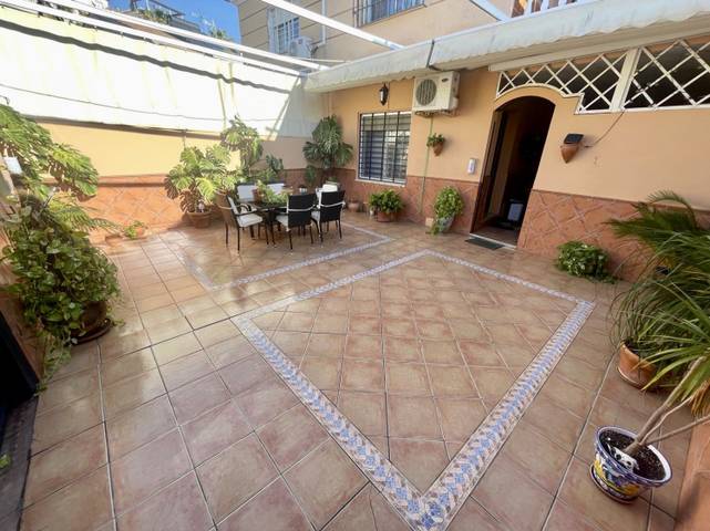 Casa-chalet en Venta en Colores -  Entreparques