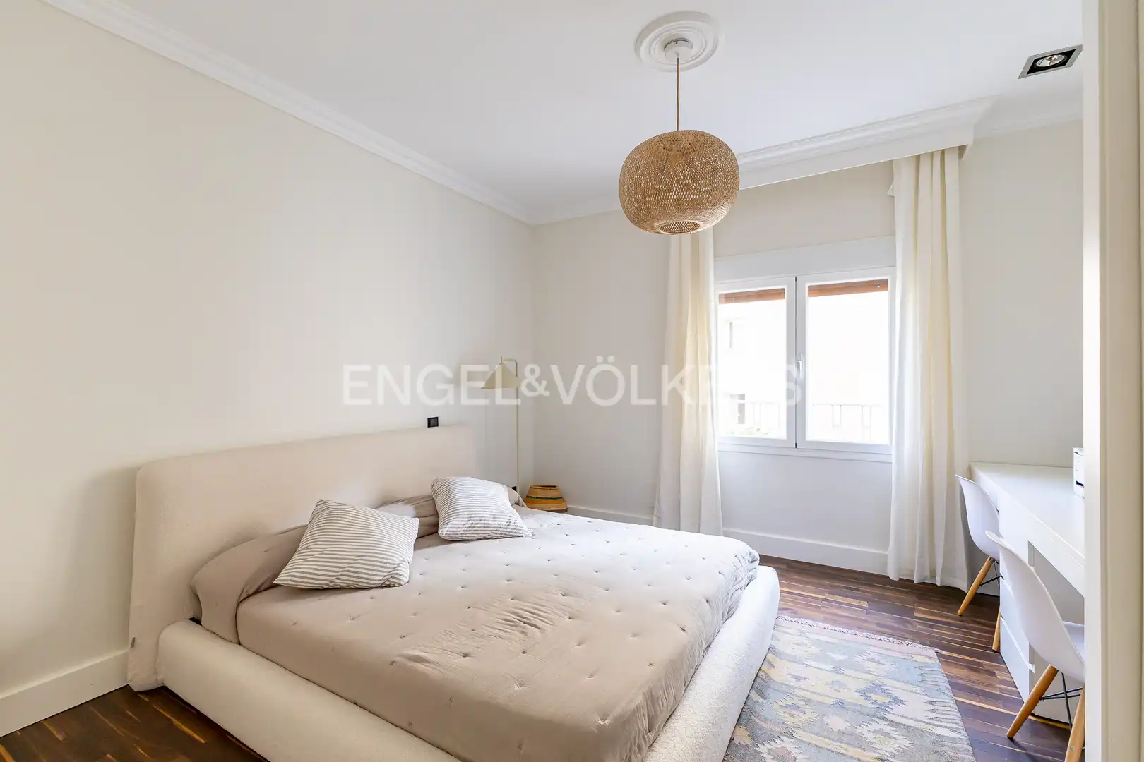 Bedroom of Flat for sale in Madrid  with Air Conditioner, Heating and Parquet flooring