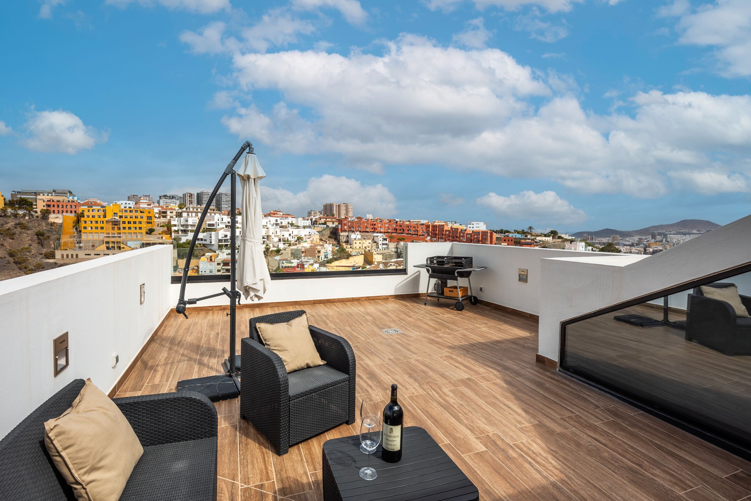 Terrassa de Casa o xalet en venda en Las Palmas de Gran Canaria amb Parquet, Terrassa i Moblat