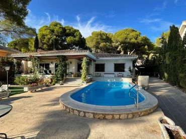 Maison avec piscine à vendre à N/A