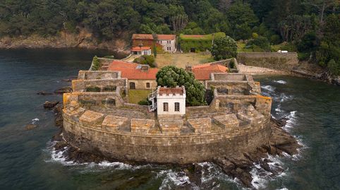 Foto 2 de Finca rústica en venta en Parroquia de Ameixenda, Cee, A Coruña