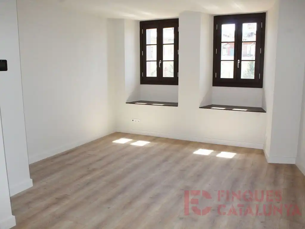 Piso en venta en Belmirall, Centre - Barri Vell
