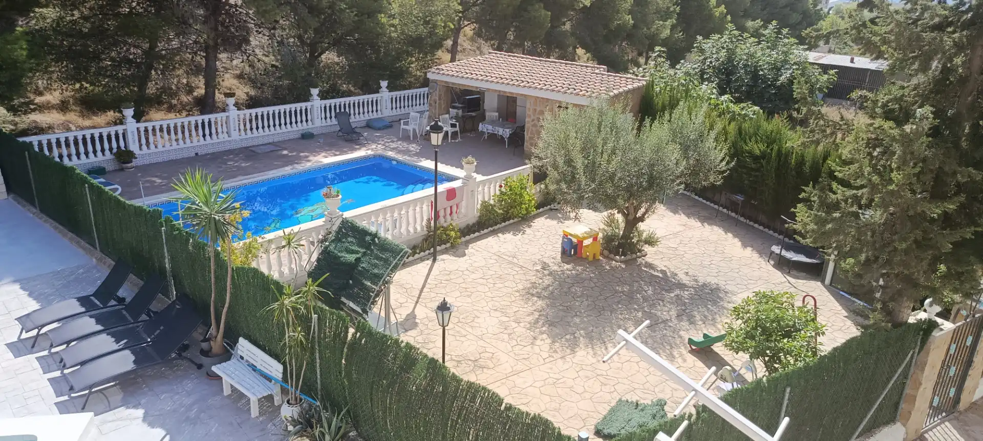 Adosado con terraza en venta en Carrer Sendra