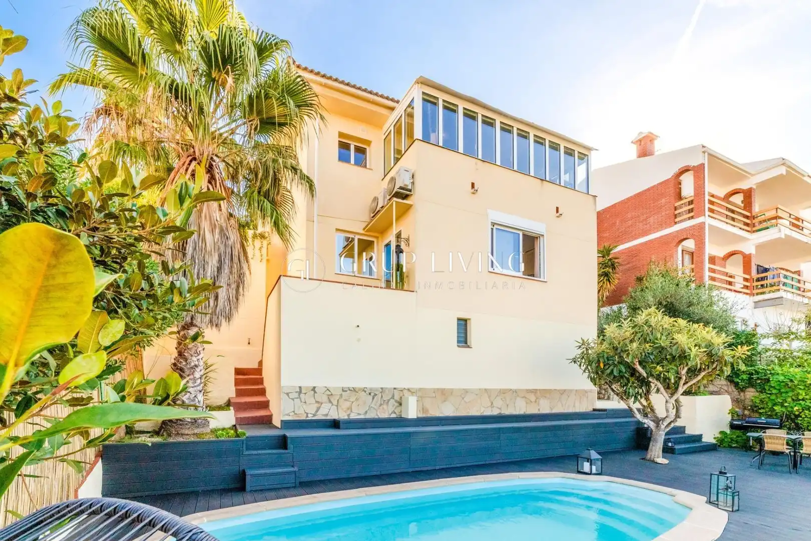 Vista exterior de Casa o chalet de alquiler en Sitges con Aire acondicionado, Calefacción y Jardín privado