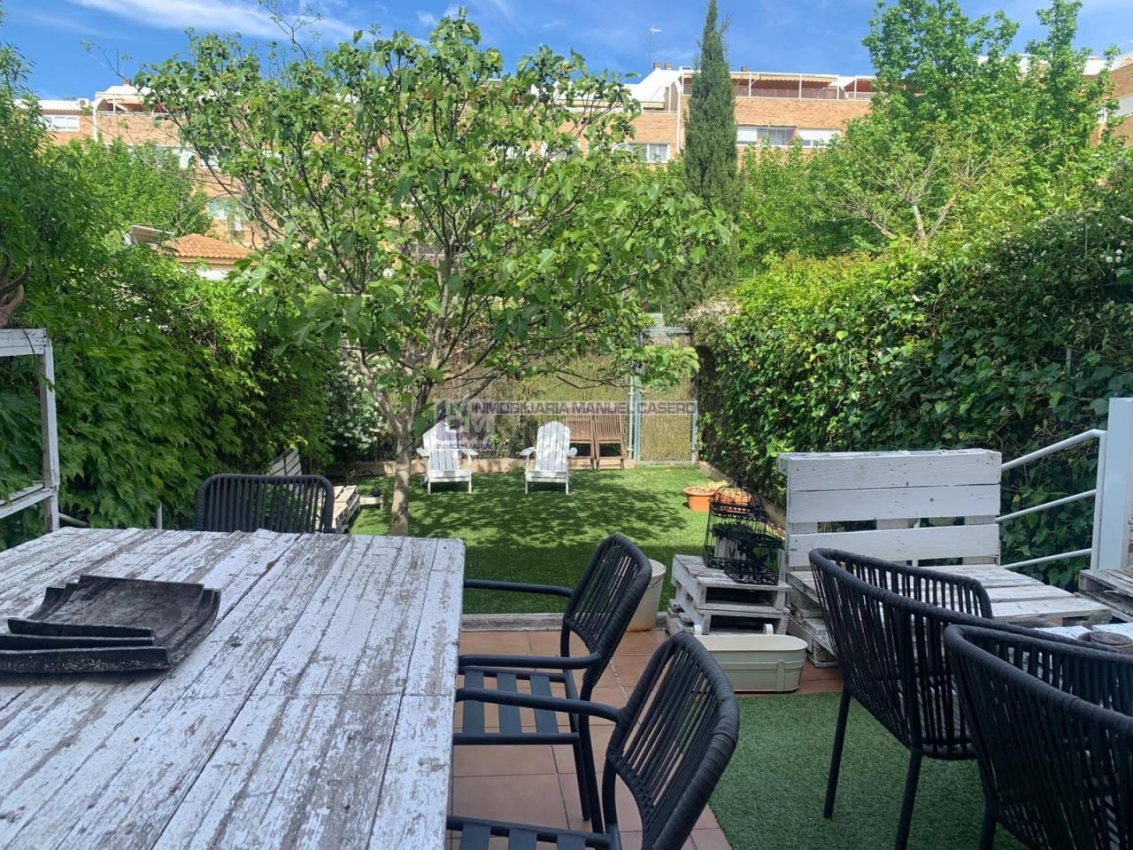Jardí de Casa adosada en venda en Cáceres Capital amb Calefacció, Terrassa i Traster