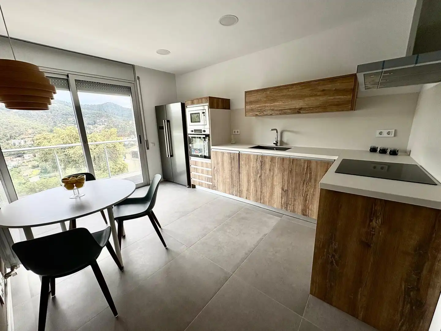 Cuina de Casa o xalet en venda en Castellar del Vallès amb Calefacció, Terrassa i Balcó