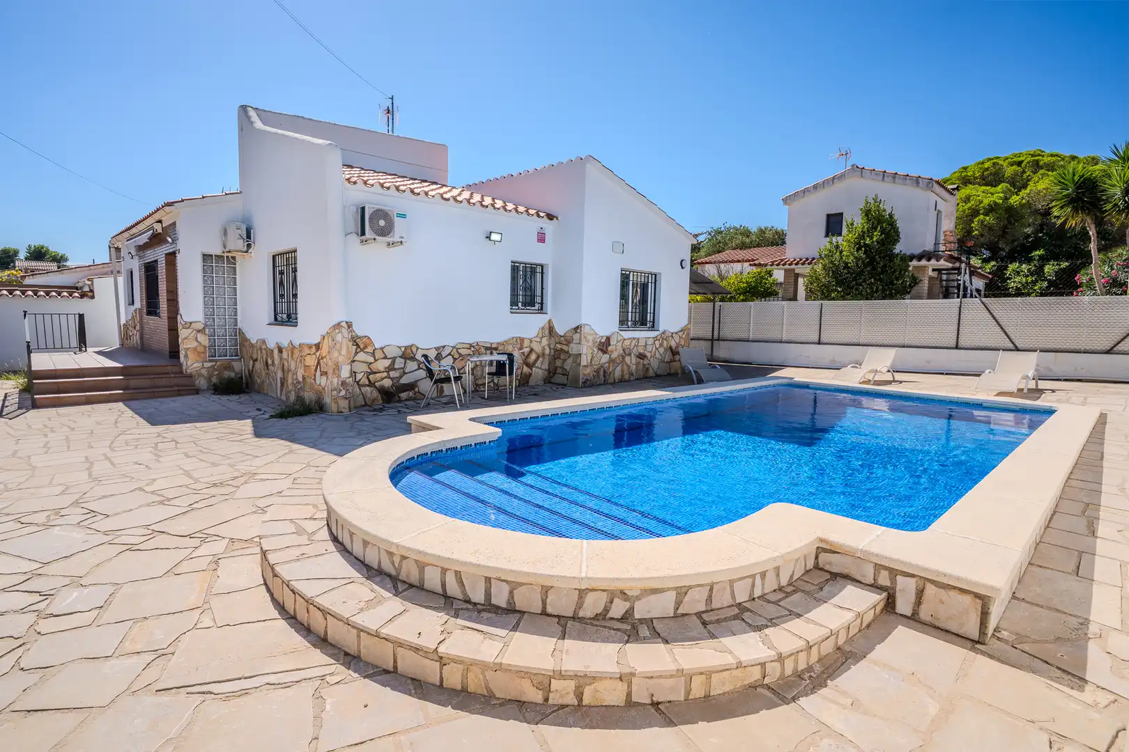 Piscina de Casa o chalet en venta en L'Ametlla de Mar  con Aire acondicionado, Calefacción y Terraza
