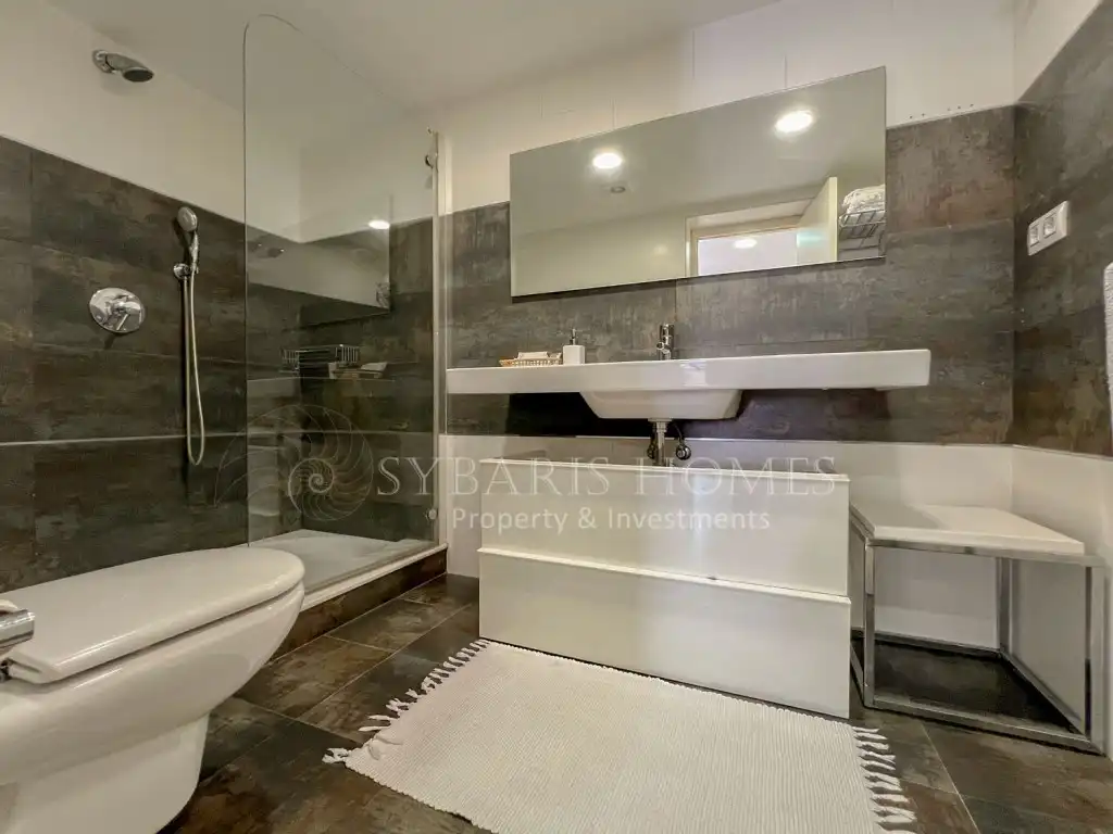 Bathroom of Houses for sale in Dénia  with Air Conditioner, Private garden and Terrace
